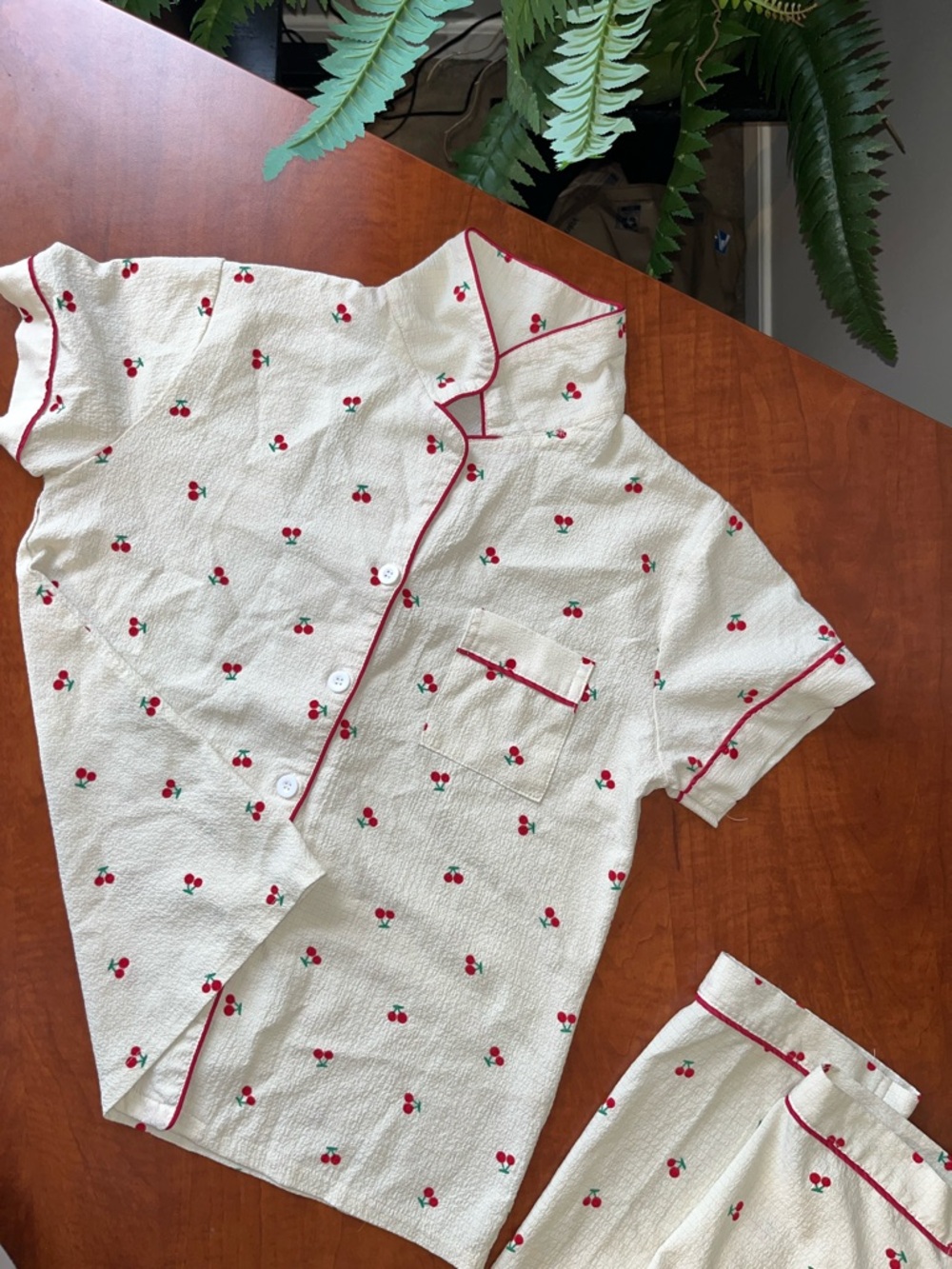 🍒 Cherry Print Pajama Set Red Piping Short Sleeve Button Top Drawstring Pants - Picture 4 of 11